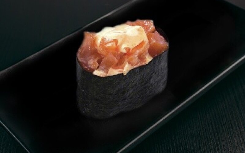 Гункан «Спайси лосось»