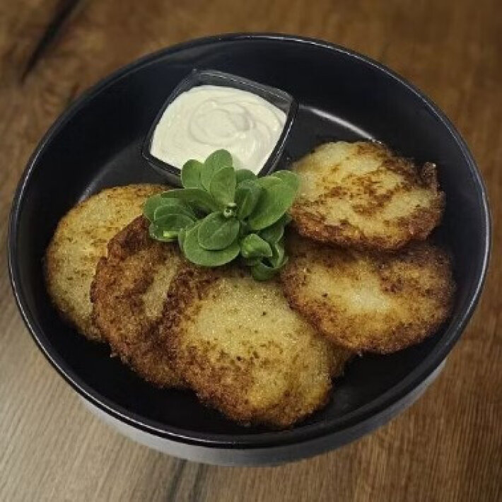 Драники со сметаной