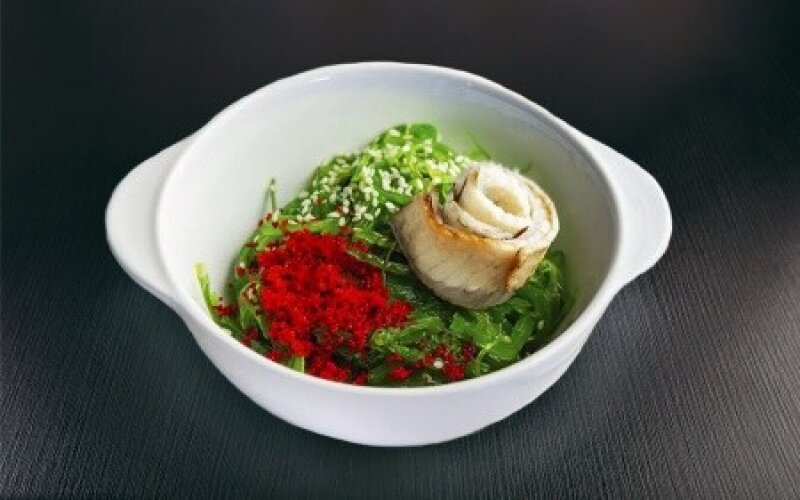 Салат «Чука с угрем»