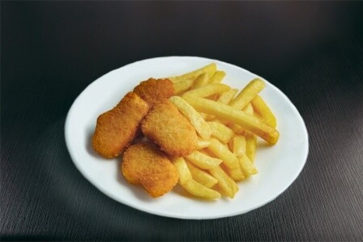 Наггетсы и картофель фри