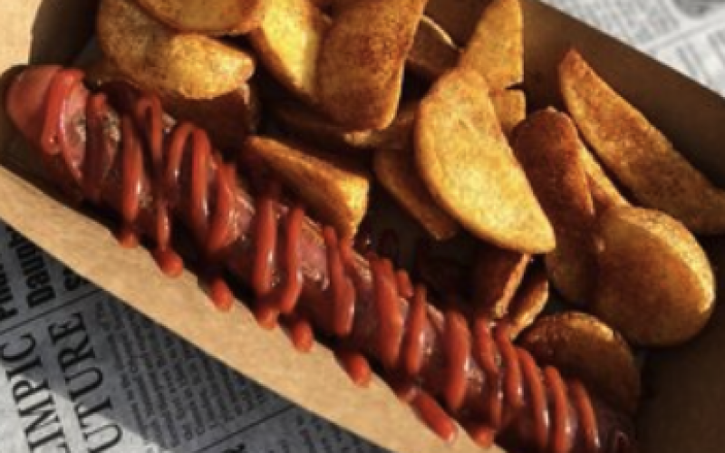 Колбаска гриль и дольки «Фри»