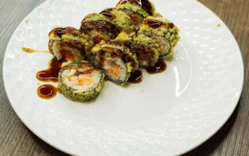 Ролл «Темпура с лососем»