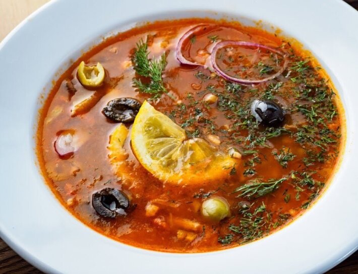 Суп «Солянка» сборная мясная