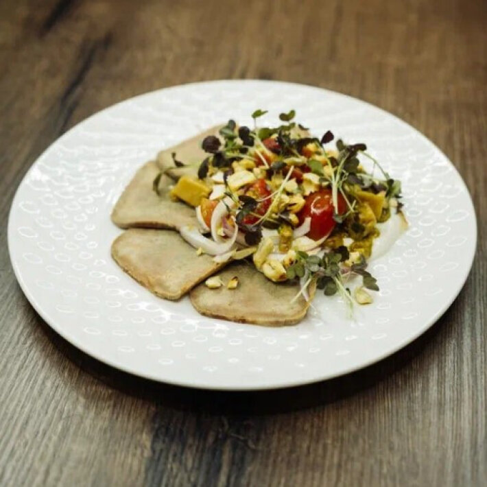 Салат с языком и белыми грибами