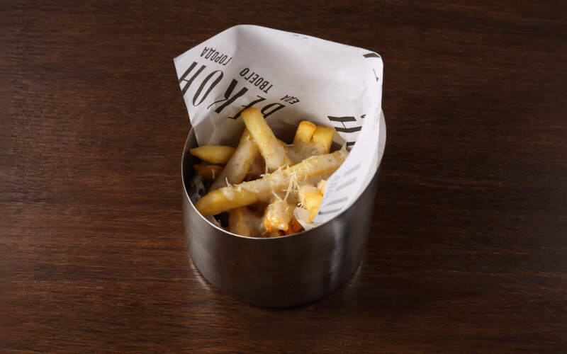 Картофель фри с трюфельным соусом