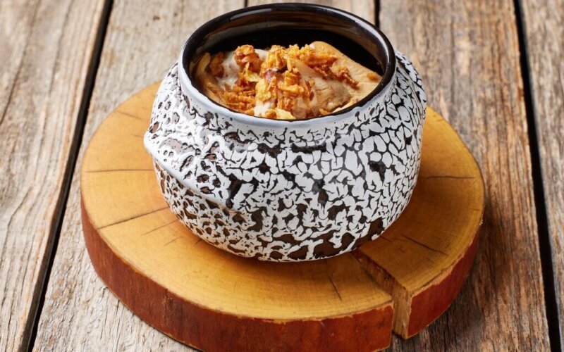 Жаркое «По-городецки» с курицей и сливочным соусом