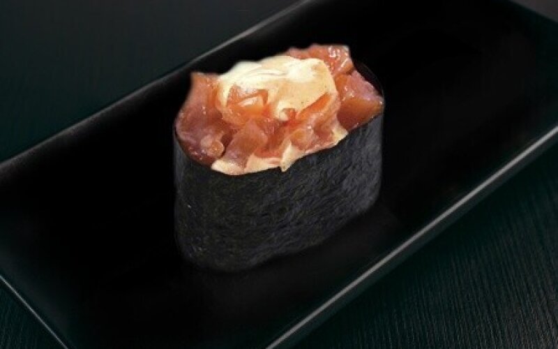 Гункан «Спайси лосось»