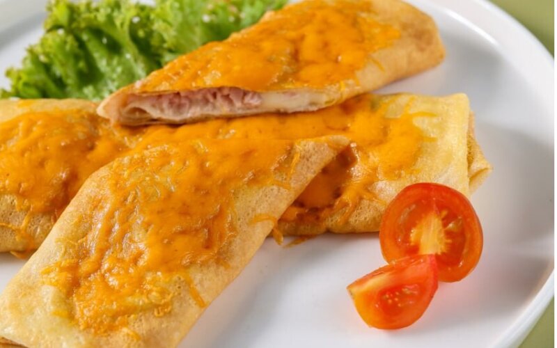 Блины с ветчиной и сыром