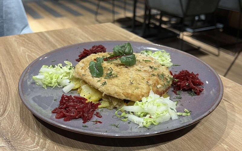 Стейк «Стринберг» с картофелем «Бэккери»