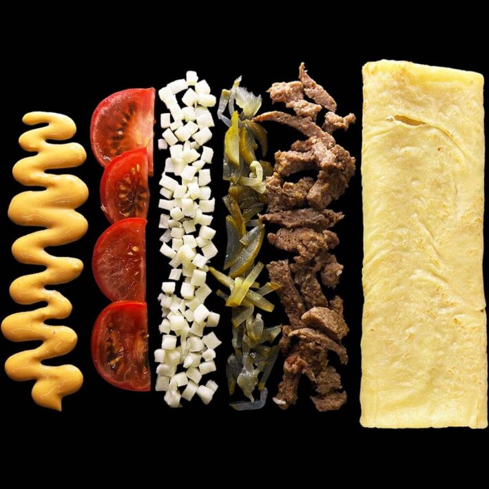 Блин с говядиной и бургер соусом