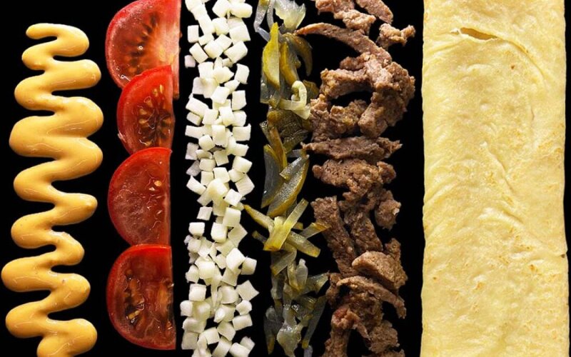 Блин с говядиной и бургер соусом