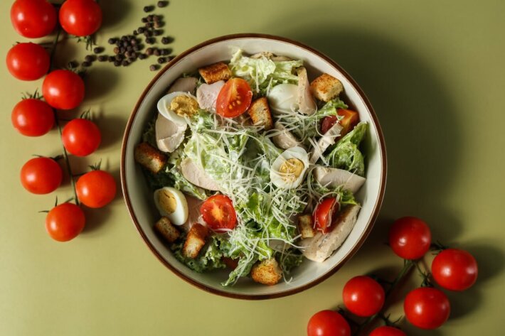 Салат «Цезарь с курицей»