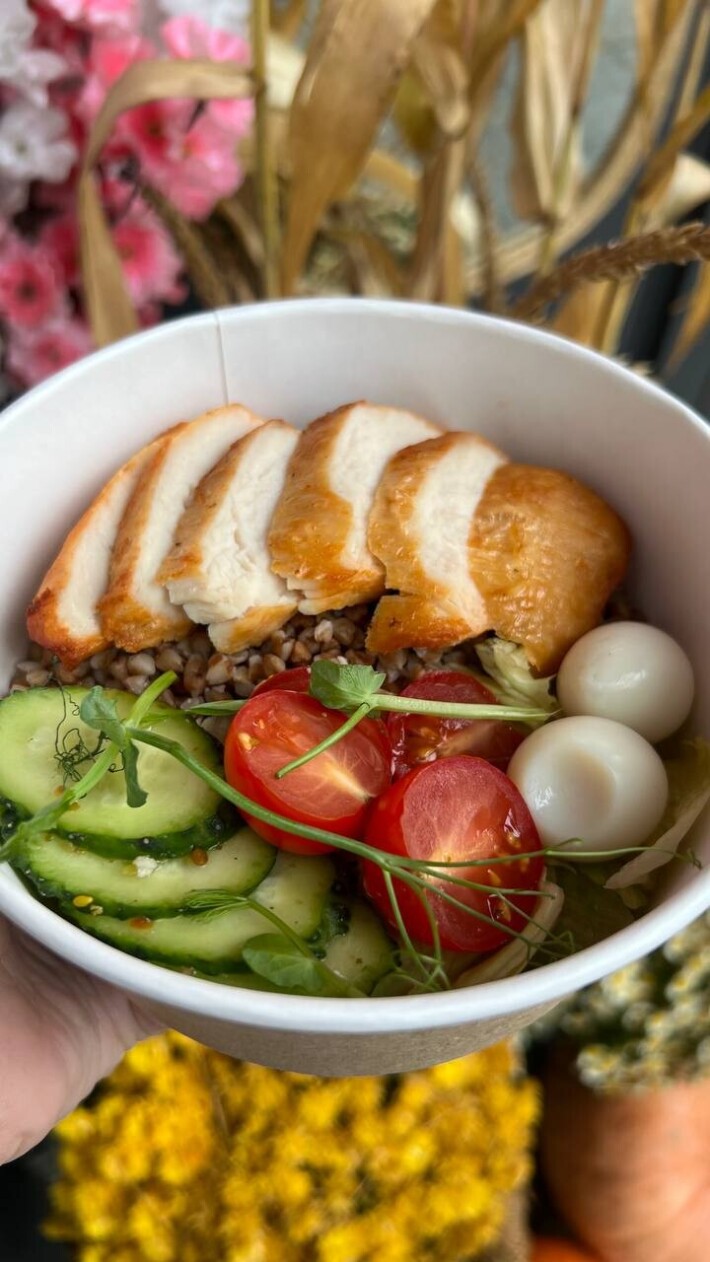 Салат с курицей и грейпфрутом