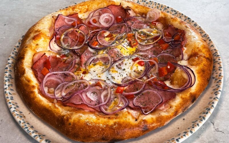 С копченой говядиной