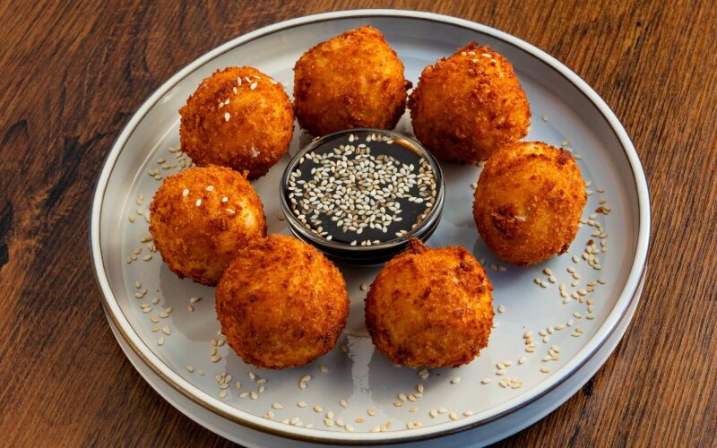 Сырный шарики с перцем «Халапеньо»