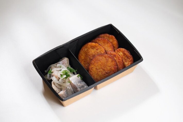 Драники с сельдью и луком