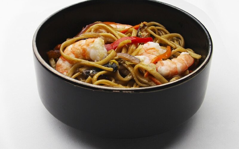 Wok с креветками