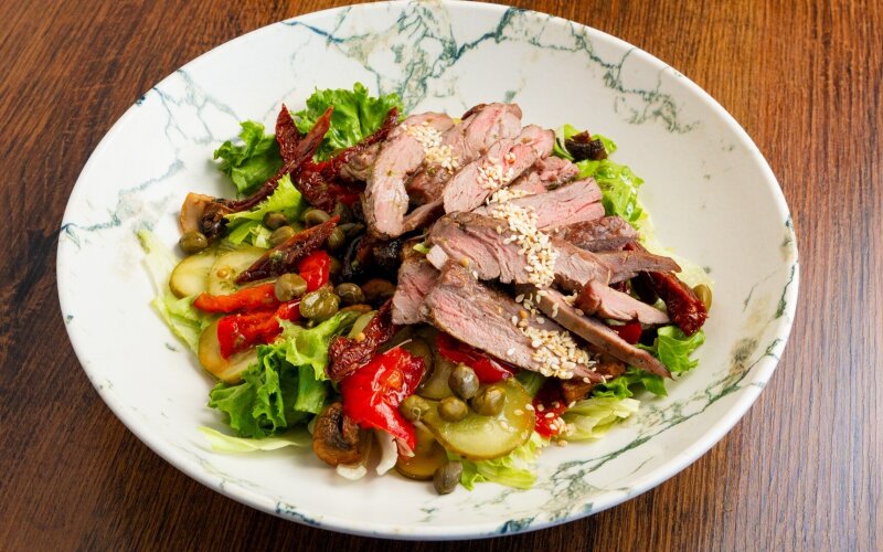 Стейк салат