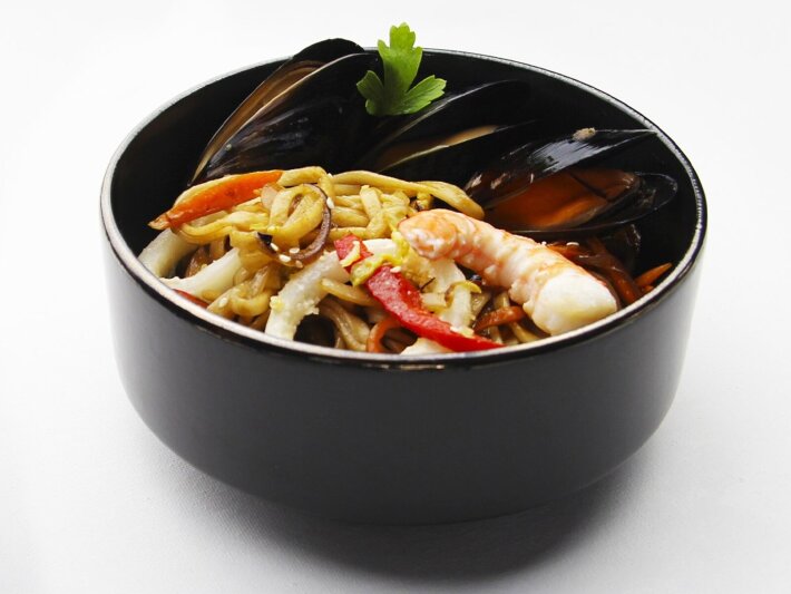 Wok с морепродуктами