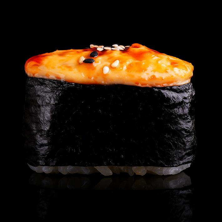 Суши с лососем