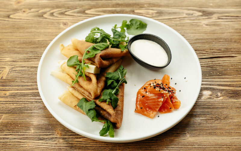 Блины с лососем