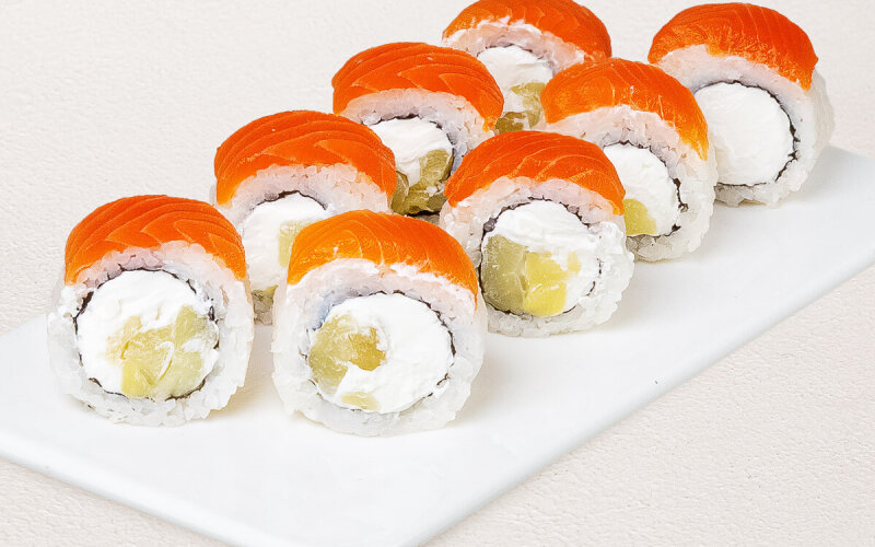 Ролл «Филадельфия» с ананасом