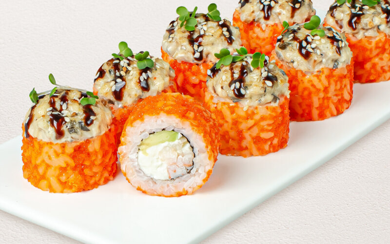 Шеф-ролл с угрем и креветкой