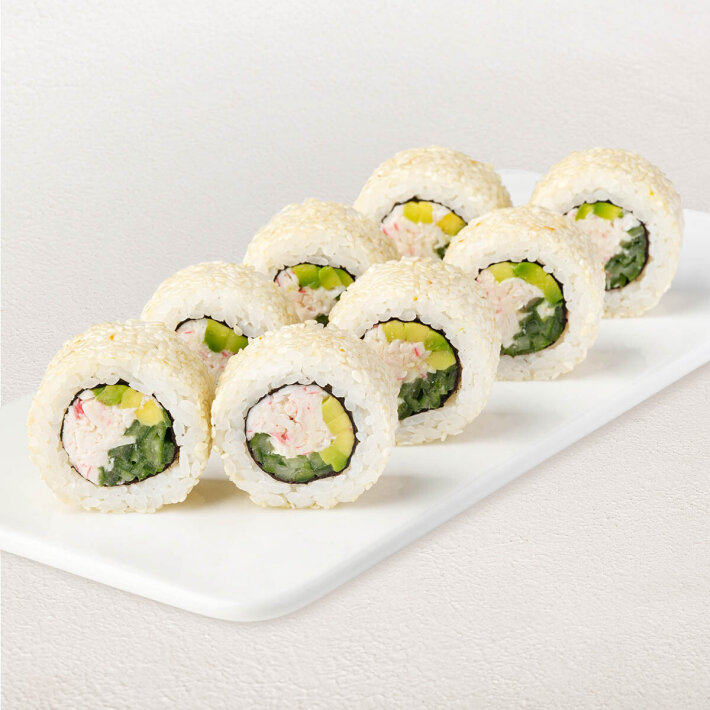 Ролл «Калифорния» в кунжуте