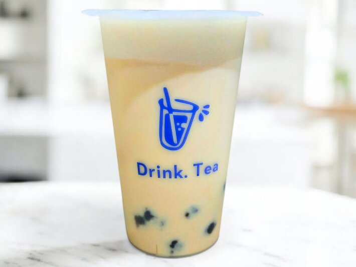 Бабл ти черный с молоком и сырной шапочкой