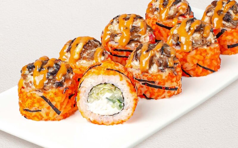 Ролл «Шиитаке Краб» с соусом «Азиатский»