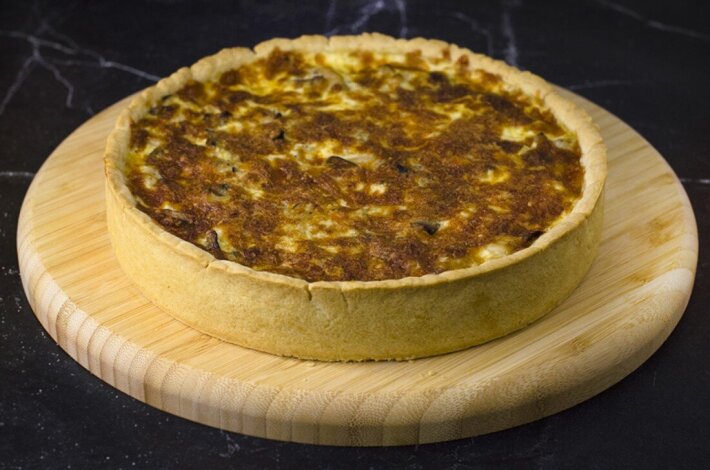 Киш «Курица и шампиньоны»