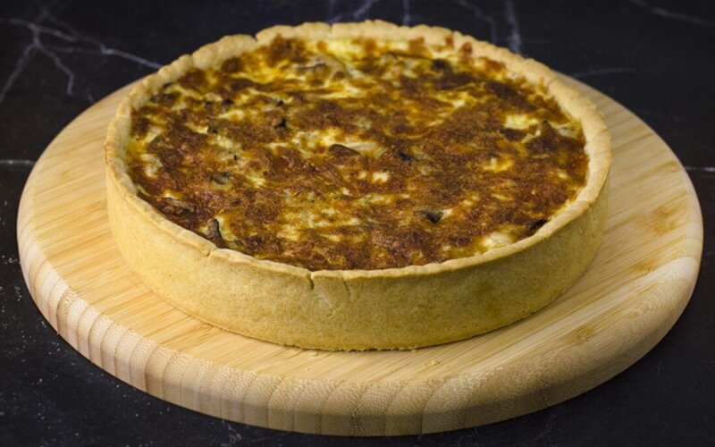 Киш «Курица и шампиньоны»