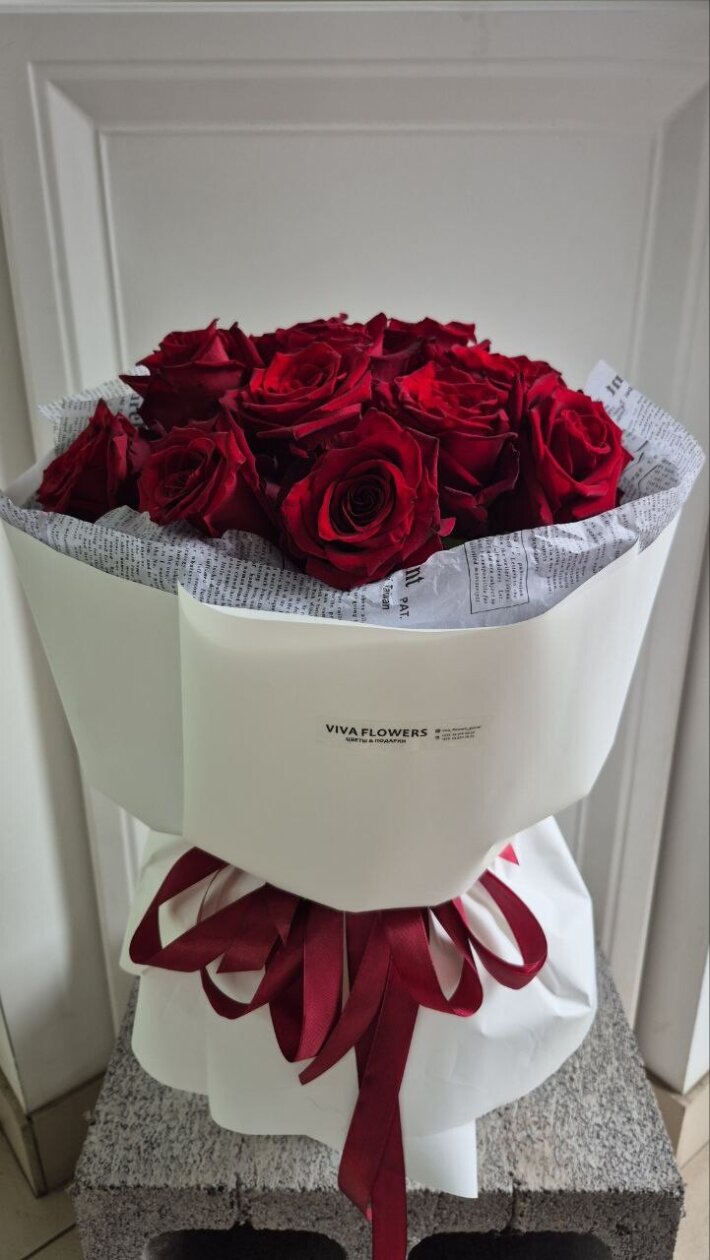 Букет из 11 красных роз
