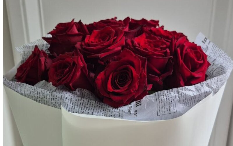 Букет из 11 красных роз