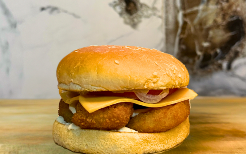 Бургер с креветками