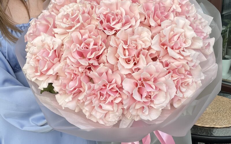 №56 Шикарный букет из французских роз