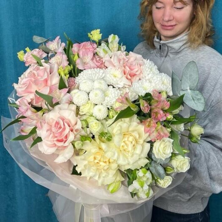№69 Большой букет в нежных оттенках с французскими розами