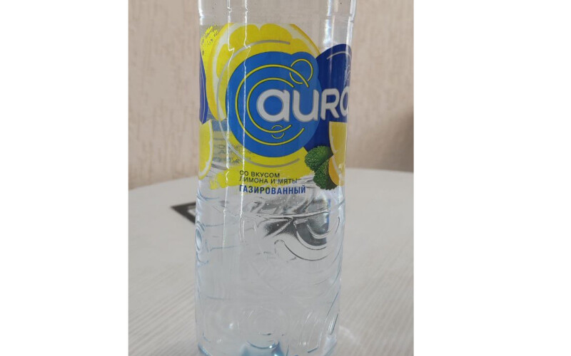Вода «AURA» газированная со вкусом лимона и мяты