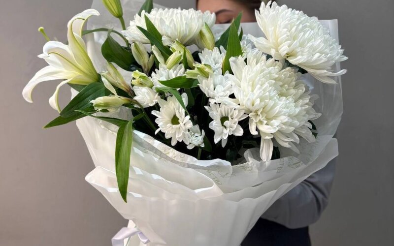 Букет «Нежный» с лилией