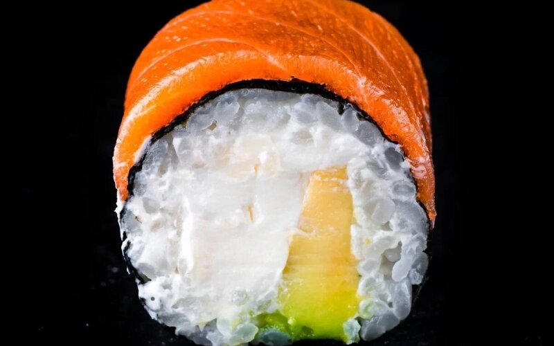 Ролл «Сяке авокадо»