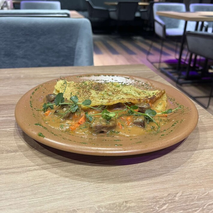 Мясо по-белорусски с гречкой отварной