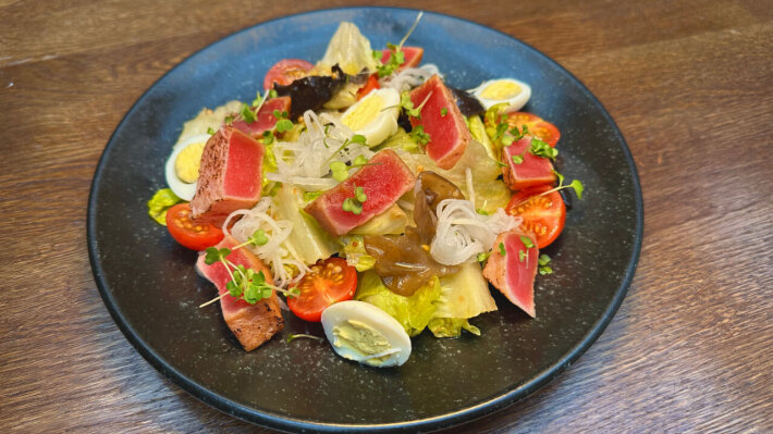 Салат «Зеленый» с тунцом