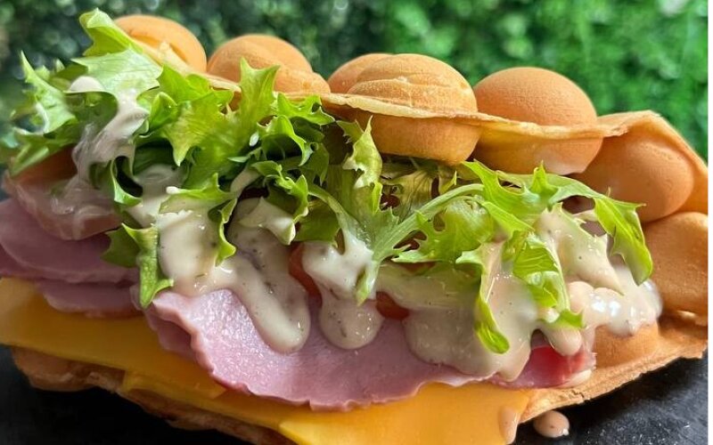 Вафля с ветчиной и сыром