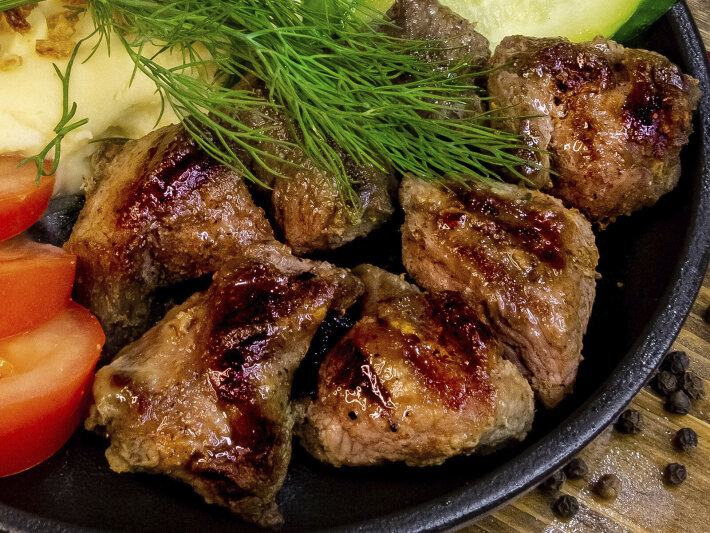 Свиная шея на гриле