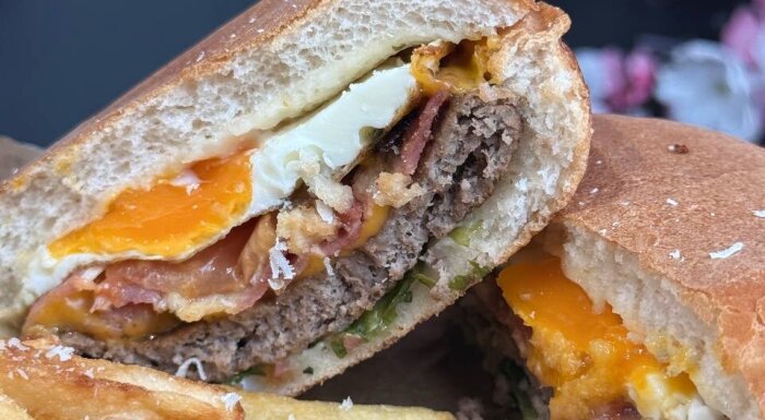 Служба доставки «Waffle dream house»