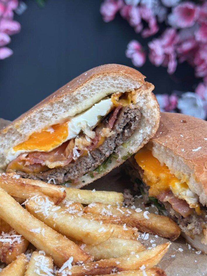 Бургер «Завтрак в булке»