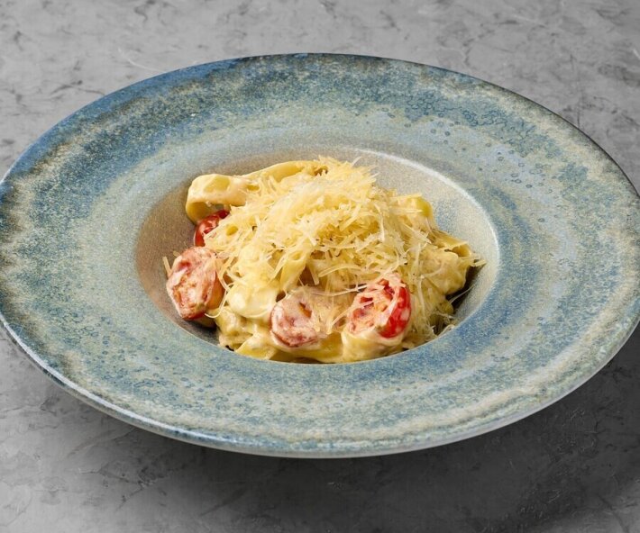 Паста «Формаджи» с сыром «Дорблю» и черри