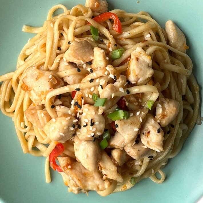 Вок с курицей