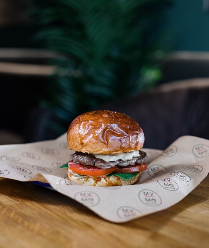 С перечным соусом