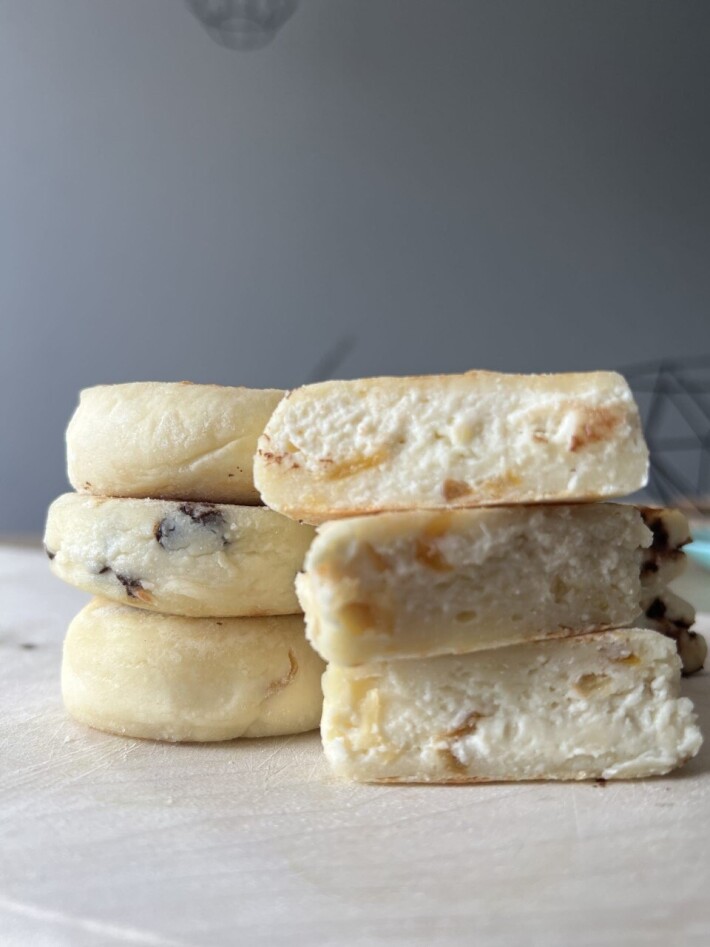 Сырники кокосовые с абрикосом